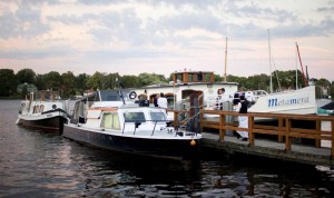 pier36eins_charterschiffe1
